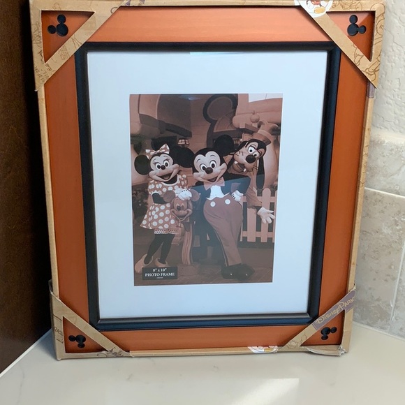 Disney 8x10 Wood Picture Frame Mickey Mouse Head Accents Red-ish-brown and Black - Picture 5 of 6